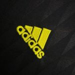 Liverpool 2010 Third Shirt - Image 6