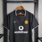 Man United 2003 Away Shirt - Image 2