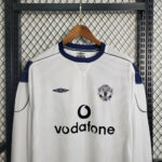 Man United 1999 L/S Away Shirt - Image 2