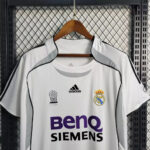 Real Madrid 2006 Home Shirt - Image 2